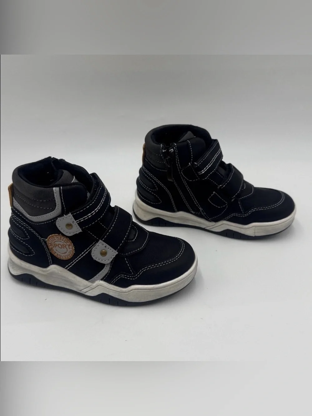 NWT Bobbie Bear Boys' High-Top Sneakers Black/ Gray Size EU 27 Kids